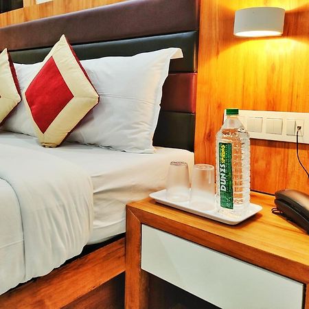 مومباي Gateway Suites المظهر الخارجي الصورة