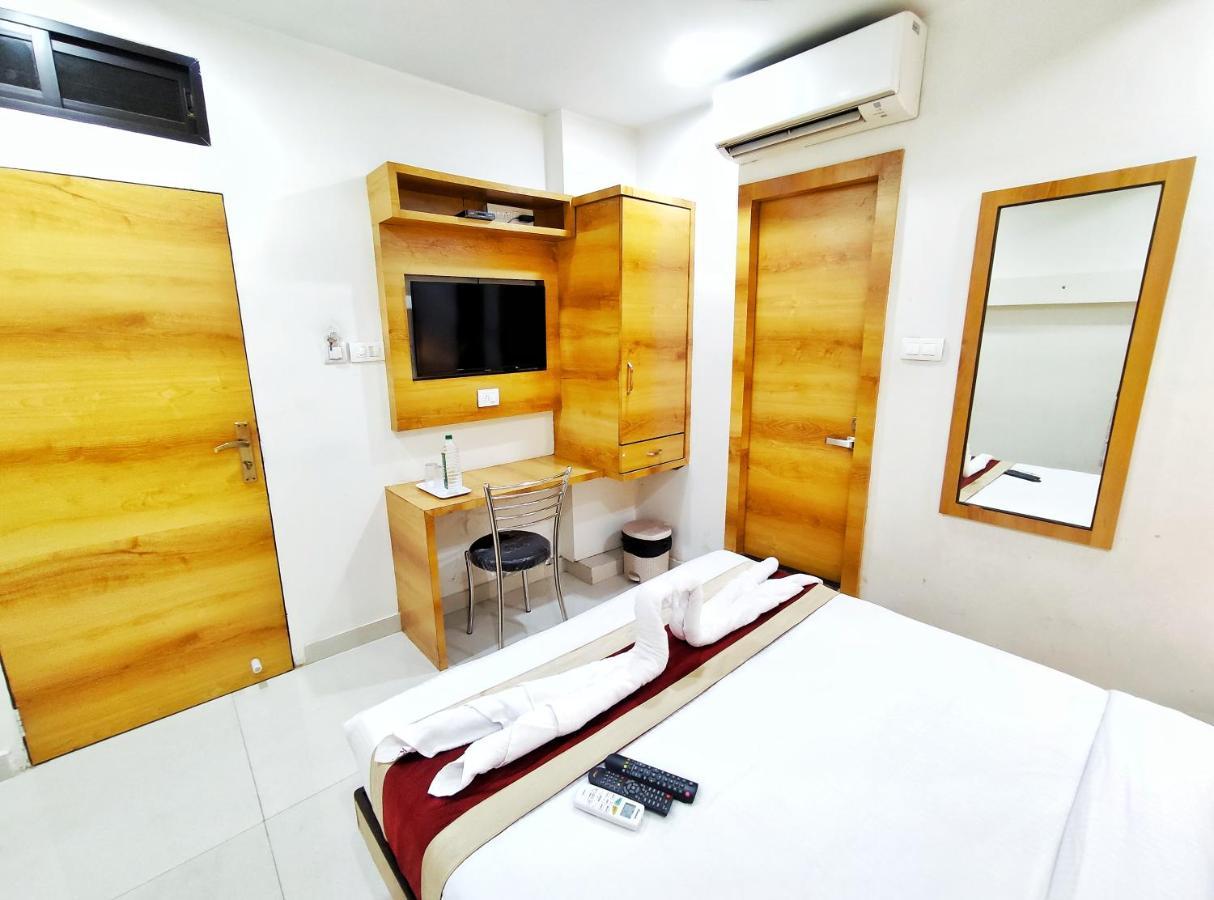 مومباي Gateway Suites المظهر الخارجي الصورة